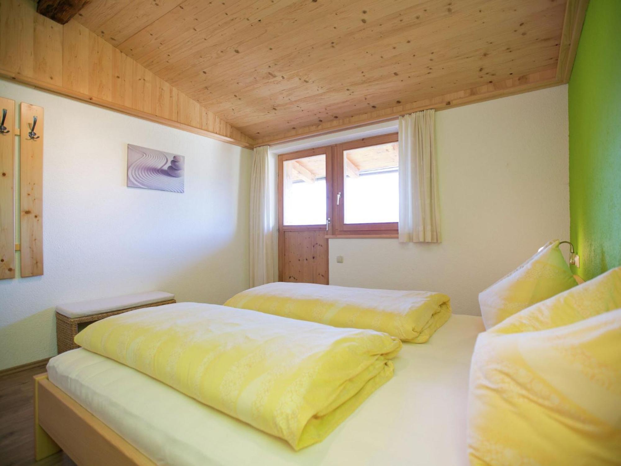 Chalet In Hopfgarten In Brixental With Hot Tub Hopfgarten im Brixental Exterior photo